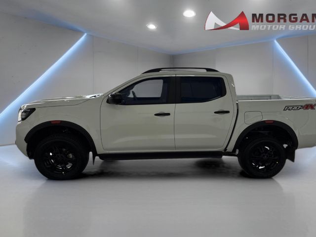 2026 Nissan Navara 2.5 DDTi PRO-4X 4X4 Auto Double-Cab, photo 4
