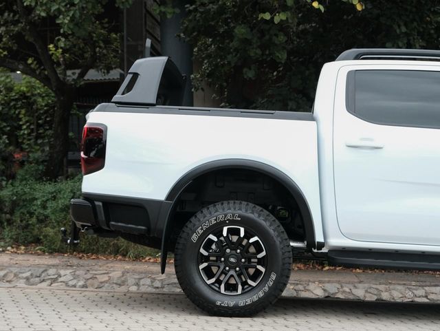 2026 Ford Ranger 3.0D V6 Wildtrak 4x4 Auto Double-Cab, photo 4