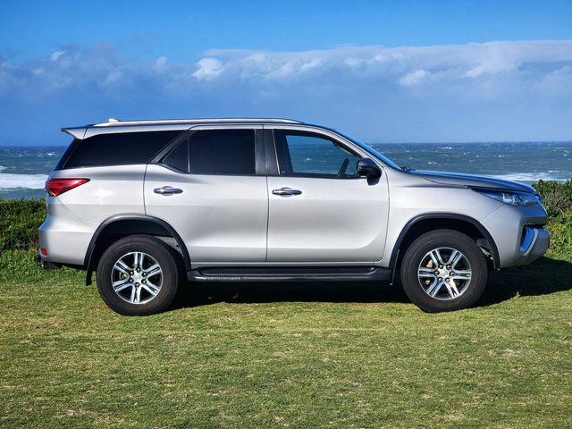 2020 Toyota Fortuner 2.4 GD-6 Raised Body Auto, photo 3