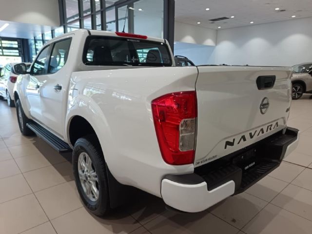 2026 Nissan Navara 2.5 DDTi SE Plus 4X4 Double-Cab, photo 3