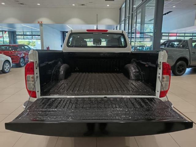 2026 Nissan Navara 2.5 DDTi SE Plus 4X4 Double-Cab, photo 5