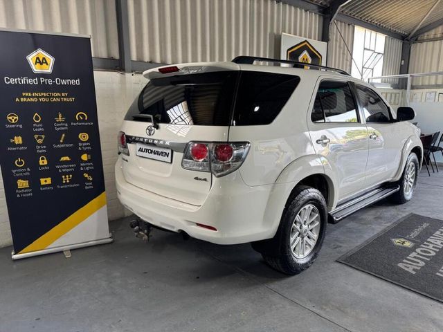 2011 Toyota Fortuner 3.0 D-4D 4x4 Auto, photo 4