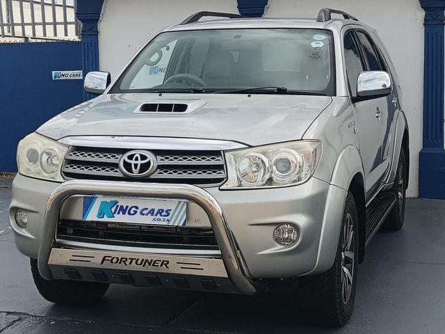 2011 Toyota Fortuner 3.0 D-4D 4x4 Auto, photo 4
