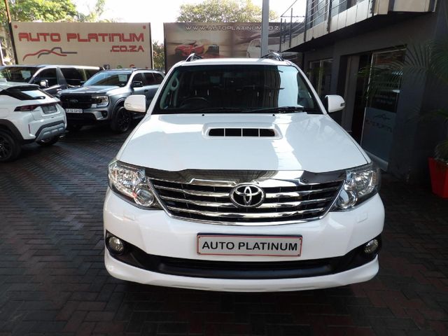 2014 Toyota Fortuner 3.0 D-4D Raised Body, photo 2