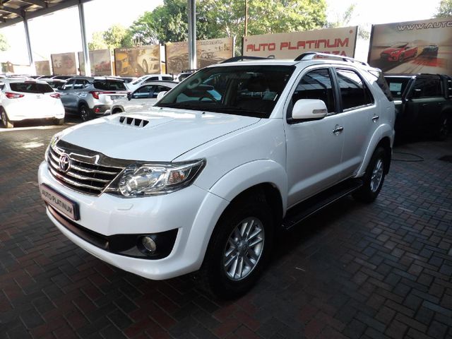 2014 Toyota Fortuner 3.0 D-4D Raised Body, photo 3