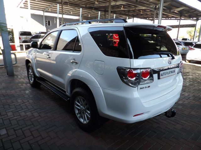 2014 Toyota Fortuner 3.0 D-4D Raised Body, photo 4
