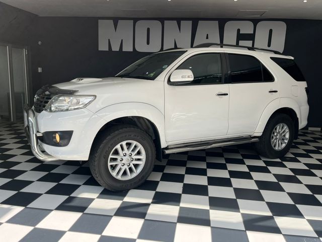 2012 Toyota Fortuner 3.0 D-4D 4x4, photo 3