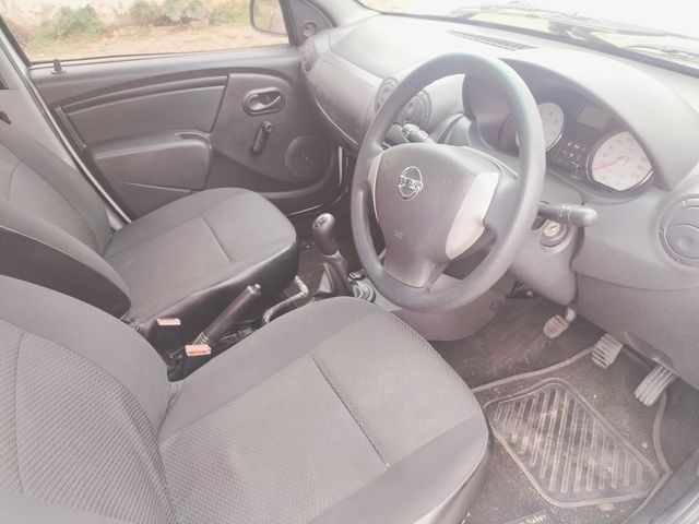 2019 Nissan NP200 1.6 A/C Safety Pack, photo 3