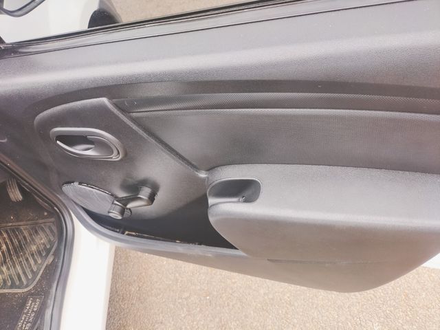 2019 Nissan NP200 1.6 A/C Safety Pack, photo 5
