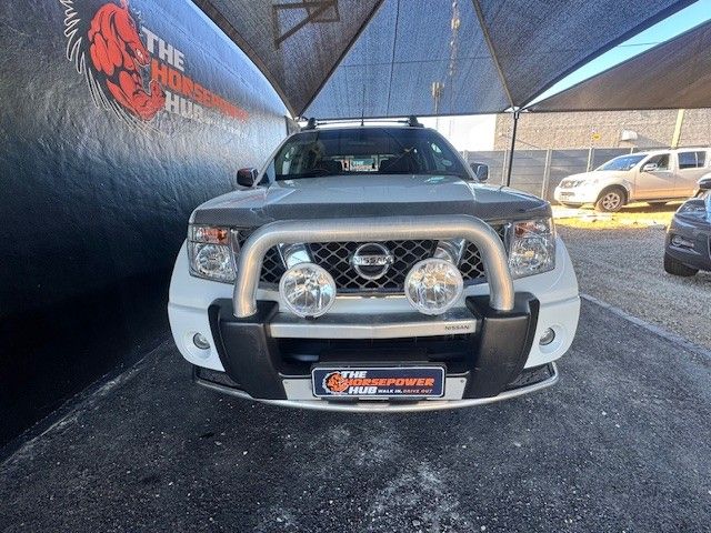 2006 Nissan Navara 4.0 V6 Auto Double-Cab, photo 4