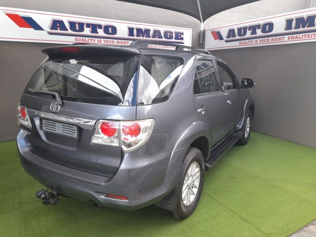 2013 Toyota Fortuner 3.0 D-4D Raised Body, photo 4