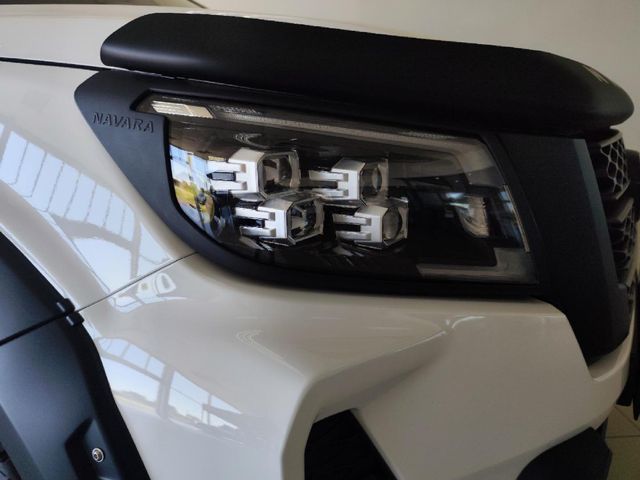 2026 Nissan Navara 2.5DDTi PRO-4X Warrior 4x4 Double-Cab Auto, photo 3