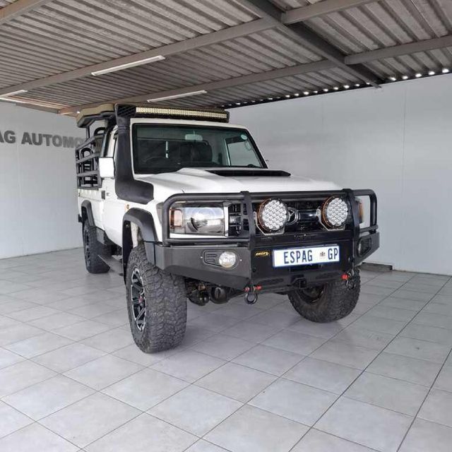 2021 Toyota Land Cruiser 79 4.5 D Single-Cab