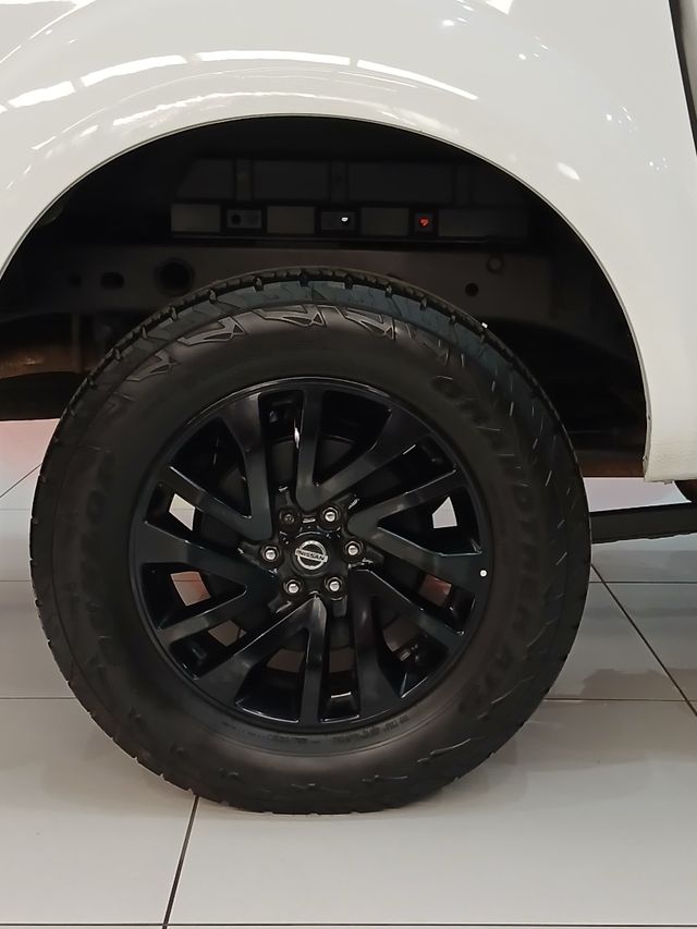 2019 Nissan Navara 2.3D Stealth 4x4 Auto Double-Cab, photo 5