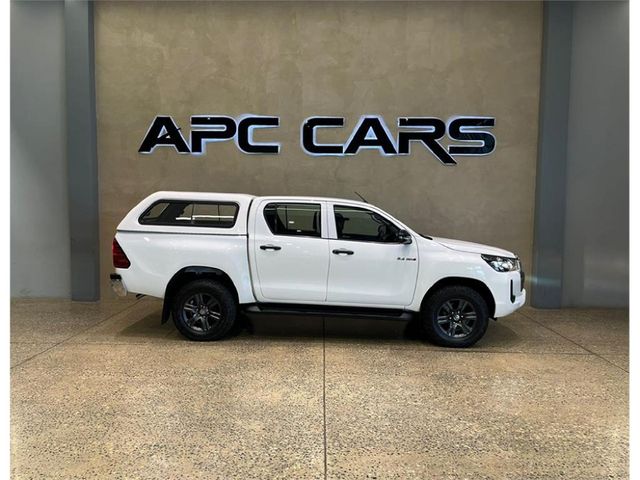 2023 Toyota Hilux 2.4 GD-6 Raider 4x4 Double-Cab, photo 2