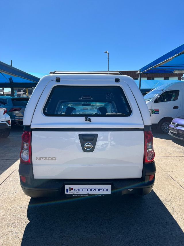 2024 Nissan NP200 1.6 A/C Safety Pack, photo 3