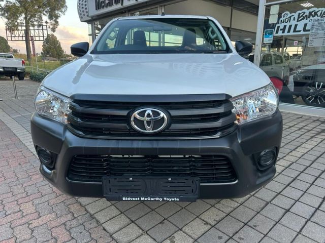 2026 Toyota Hilux 2.4 GD-6 4x4 Single-Cab F/Deck, photo 3