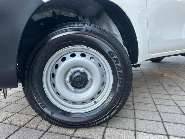 2026 Toyota Hilux 2.4 GD-6 4x4 Single-Cab F/Deck, photo 5
