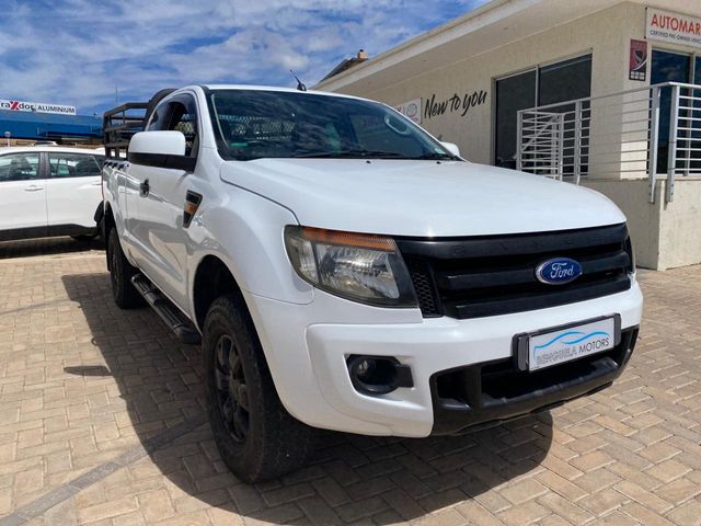 2015 Ford Ranger 3.2 TDCi XLS 4x4 SuperCab, photo 5