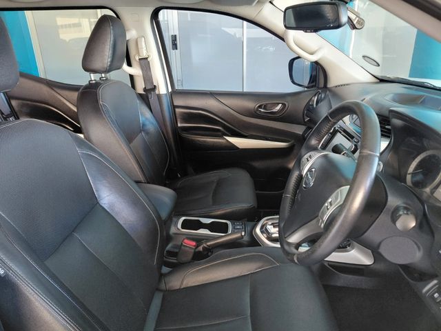 2018 Nissan Navara 2.3D LE Auto Double-Cab, photo 3