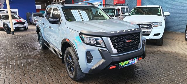 2022 Nissan Navara 2.5 DDTi PRO-2X Auto Double-Cab, photo 2