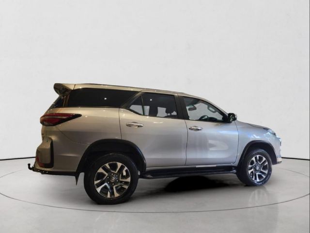 2024 Toyota Fortuner 2.4 GD-6 4x4 Auto, photo 3