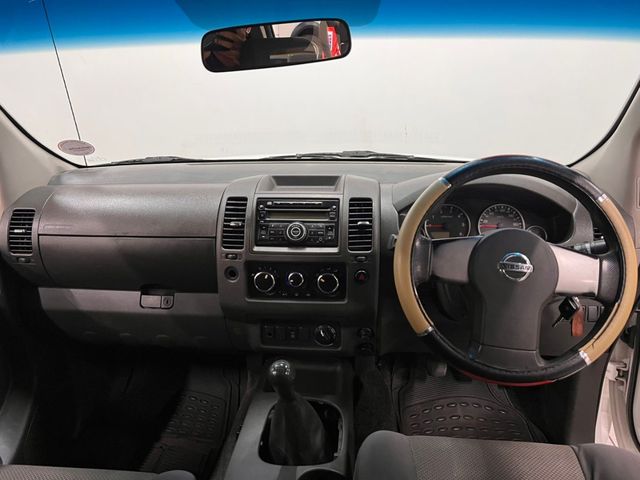 2014 Nissan Navara 2.5 dCi XE 4x4 Double-Cab, photo 5