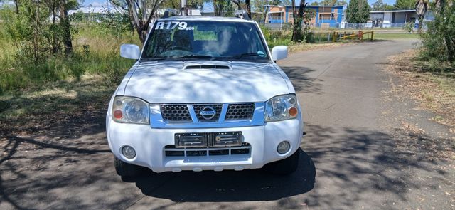 2019 Nissan NP300 2.5 TDi Hi-Rider Double-Cab