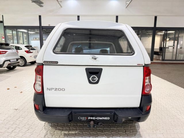 2022 Nissan NP200 1.6 A/C Safety Pack, photo 4