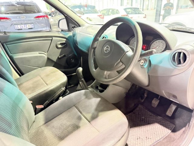 2022 Nissan NP200 1.6 A/C Safety Pack, photo 5