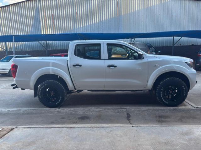 2026 Nissan Navara 2.5D XE 4x4 Double-Cab, photo 4