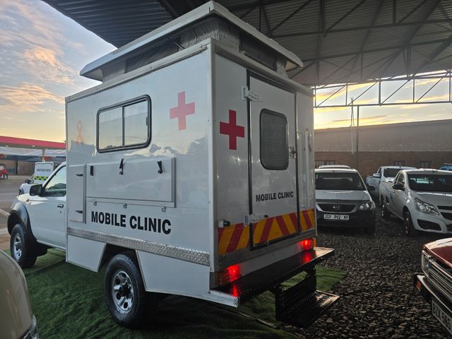 2016 Nissan NP300 FULLY RIGGED AMBULANCE/CLINIC