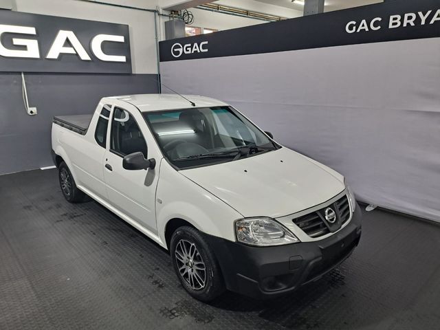2023 Nissan NP200 1.6 A/C Safety Pack