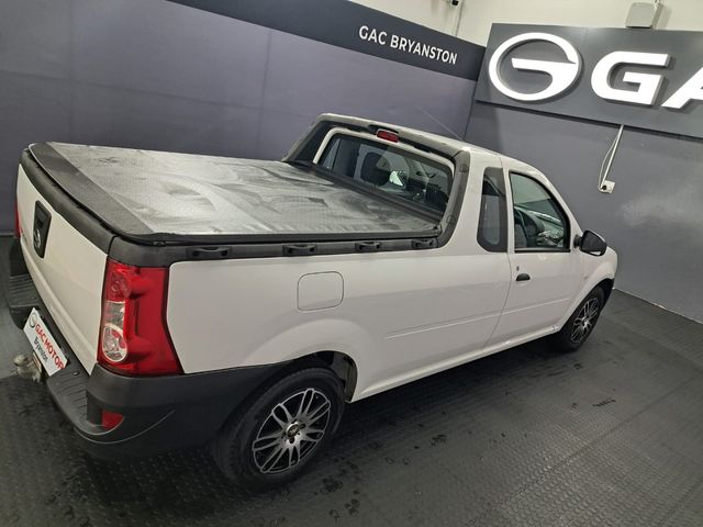 2023 Nissan NP200 1.6 A/C Safety Pack, photo 4