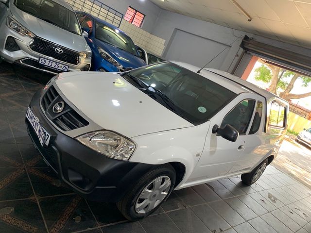 2019 Nissan NP200 1.6 A/C Safety Pack, photo 5
