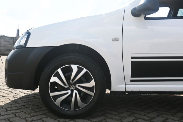2010 Nissan NP200 1.6, photo 3