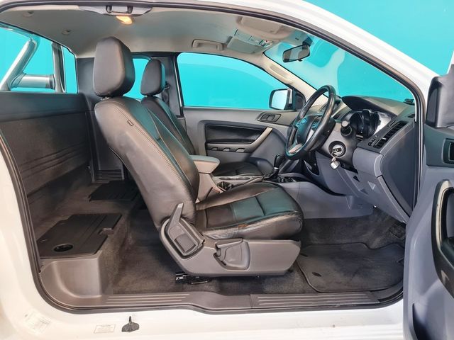 2014 Ford Ranger 3.2 TDCi XLS 4x4 Auto SuperCab, photo 5