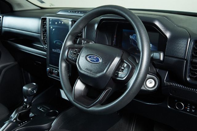 2026 Ford Ranger 2.0D XL HR Auto Single-Cab, photo 3