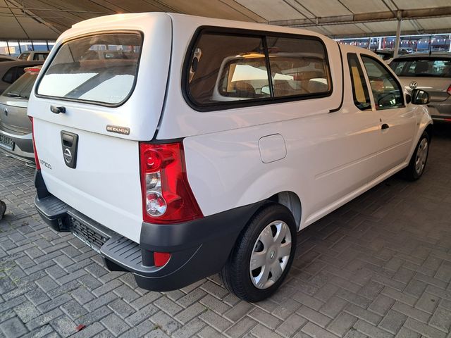2023 Nissan NP200 1.6 A/C Safety Pack, photo 5