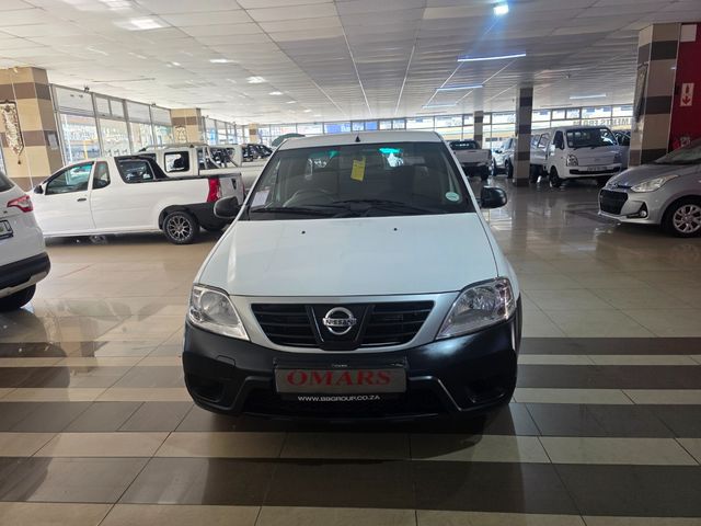 2021 Nissan NP200 1.6 A/C Safety Pack, photo 3
