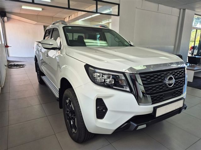 2026 Nissan Navara 2.5D LE 4x4 Double-Cab Auto, photo 3