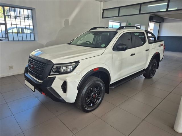 2026 Nissan Navara 2.5 DDTi PRO-4X 4X4 Auto Double-Cab, photo 4