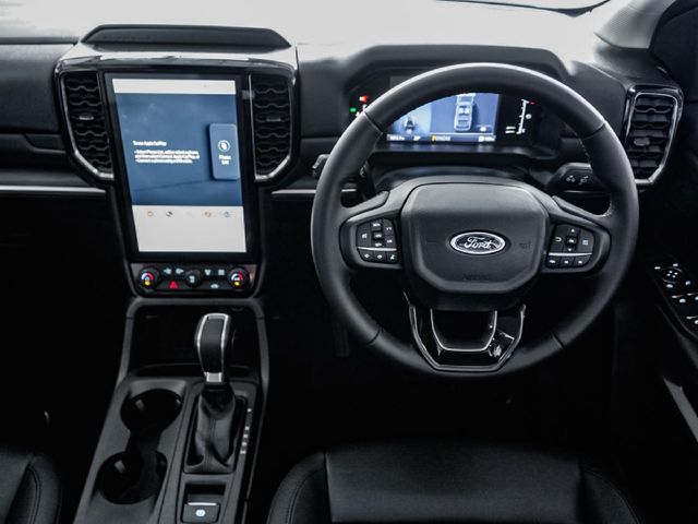 2026 Ford Everest 2.0D Bi-Turbo XLT Auto, photo 2