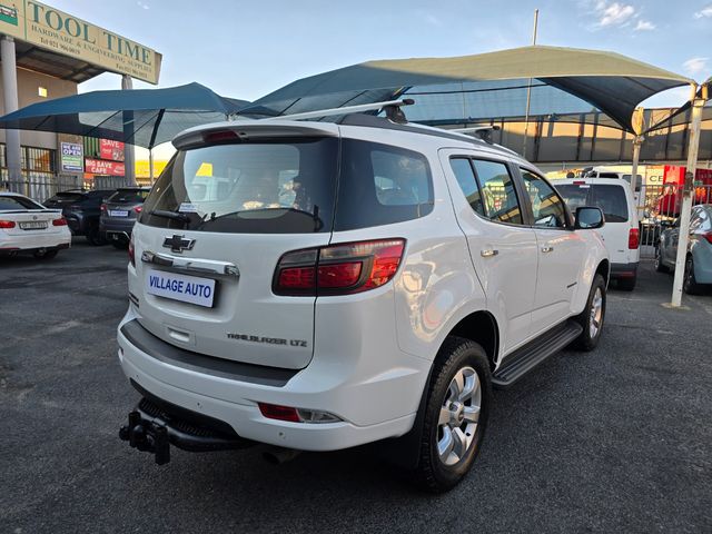2013 Chevrolet Trailblazer 2.8 LTZ Auto, photo 3