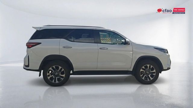2024 Toyota Fortuner 2.4 GD-6 4x4 Auto, photo 3