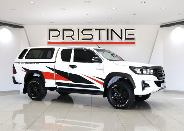 2017 Toyota Hilux 2.4 GD-6 Raised Body SRX Extended Cab