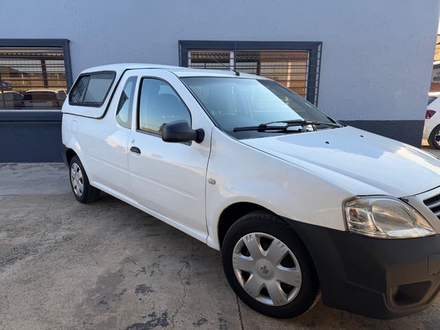 2018 Nissan NP200 1.6 A/C Safety Pack