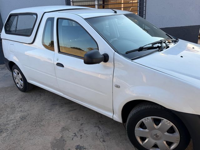 2018 Nissan NP200 1.6 A/C Safety Pack, photo 3