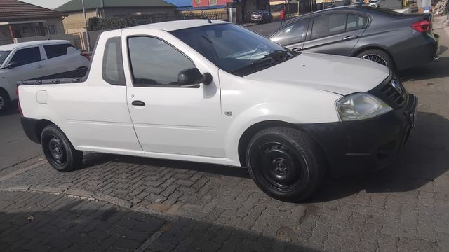 2023 Nissan NP200 1.6 petrol manual