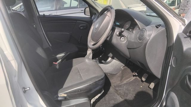 2023 Nissan NP200 1.6 petrol manual, photo 5